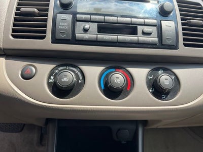 2004 Toyota Camry LE