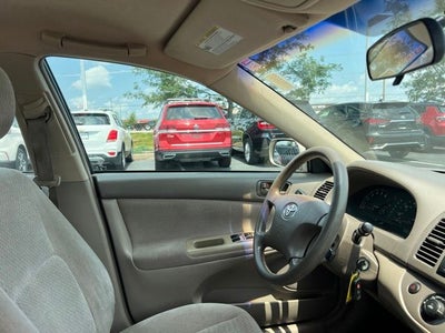2004 Toyota Camry LE