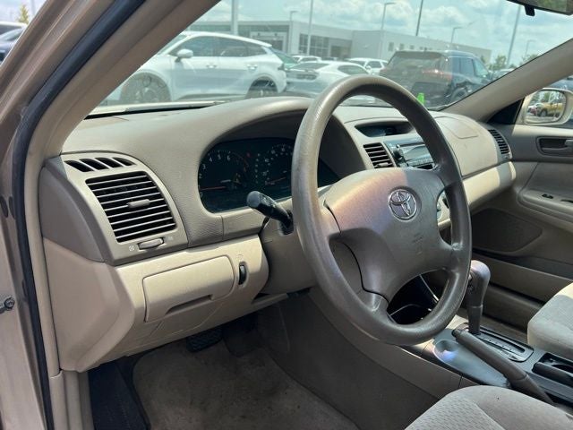 2004 Toyota Camry LE