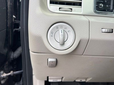 2009 Lincoln Navigator Base