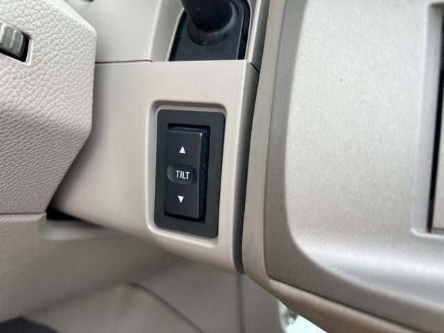 2009 Lincoln Navigator Base