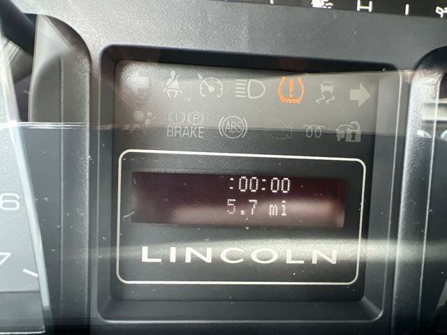 2009 Lincoln Navigator Base