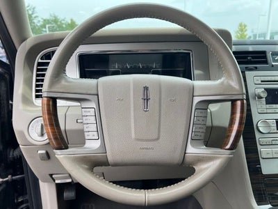 2009 Lincoln Navigator Base