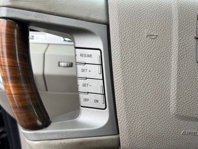 2009 Lincoln Navigator Base