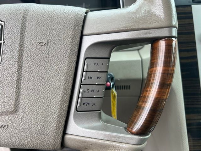 2009 Lincoln Navigator Base
