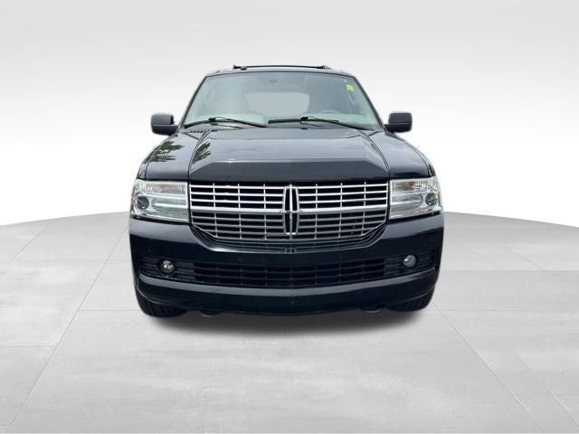 2009 Lincoln Navigator Base