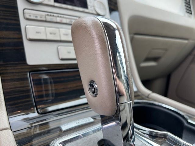 2009 Lincoln Navigator Base