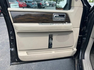 2009 Lincoln Navigator Base