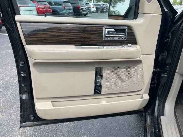 2009 Lincoln Navigator Base