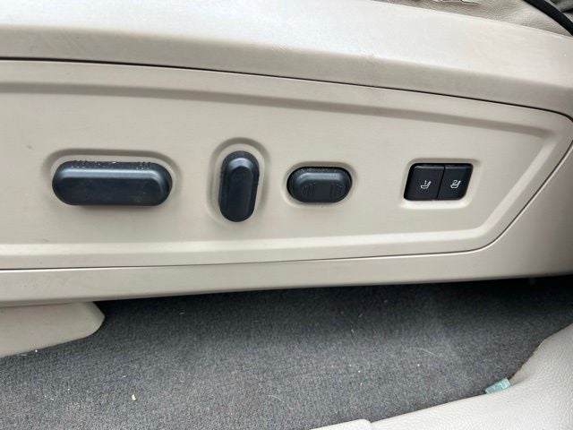 2009 Lincoln Navigator Base