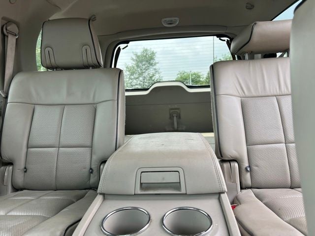2009 Lincoln Navigator Base