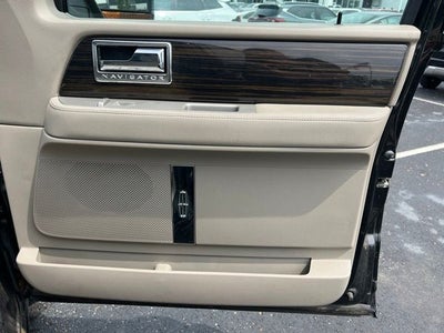 2009 Lincoln Navigator Base