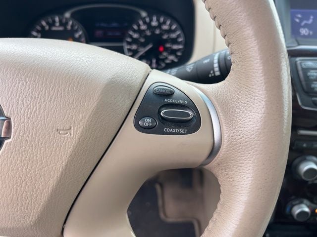 2014 Nissan Pathfinder Platinum