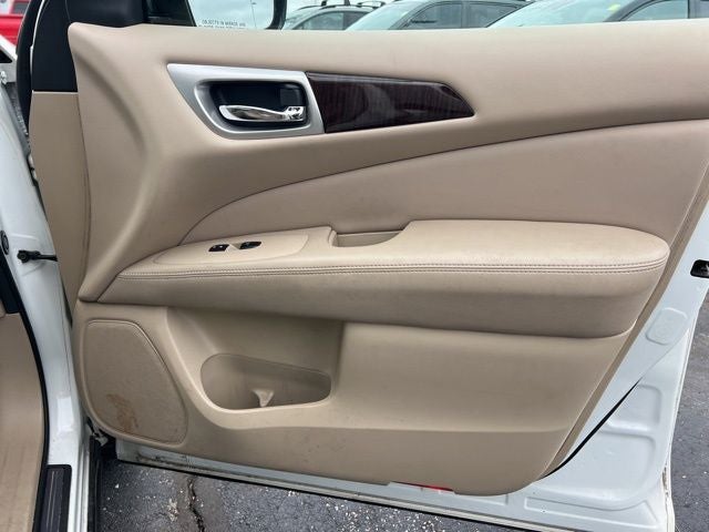 2014 Nissan Pathfinder Platinum