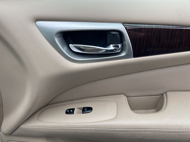 2014 Nissan Pathfinder Platinum