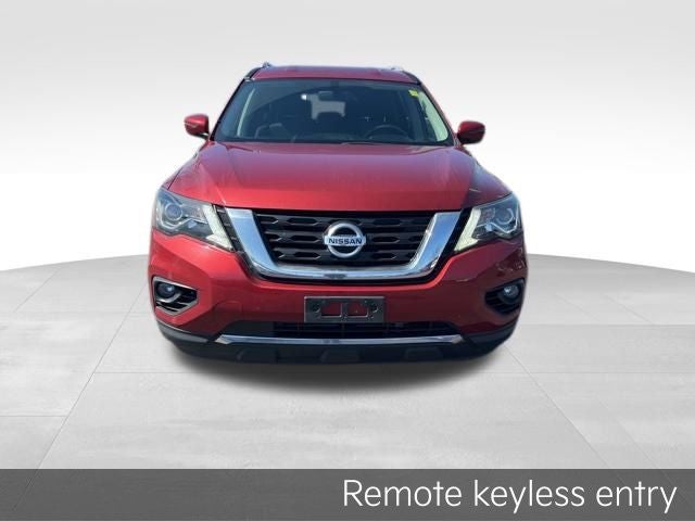 2017 Nissan Pathfinder SV
