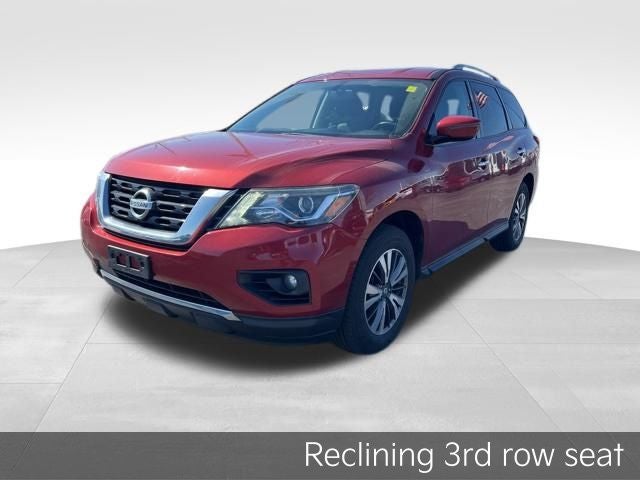 2017 Nissan Pathfinder SV