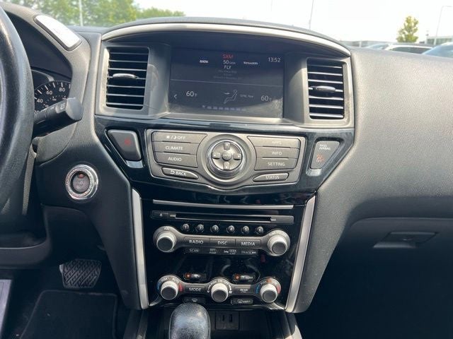 2019 Nissan Pathfinder SV