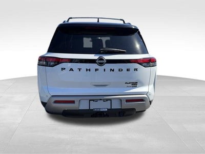 2025 Nissan Pathfinder Platinum
