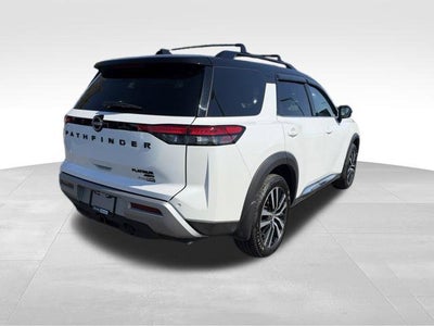 2025 Nissan Pathfinder Platinum