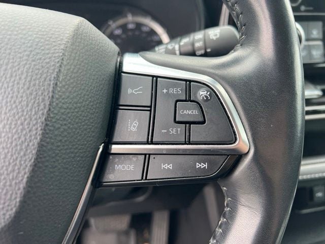 2021 Toyota Highlander LE