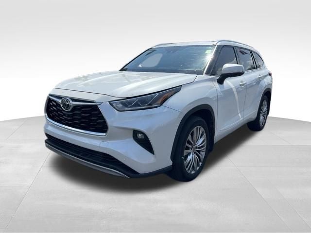 2022 Toyota Highlander Platinum