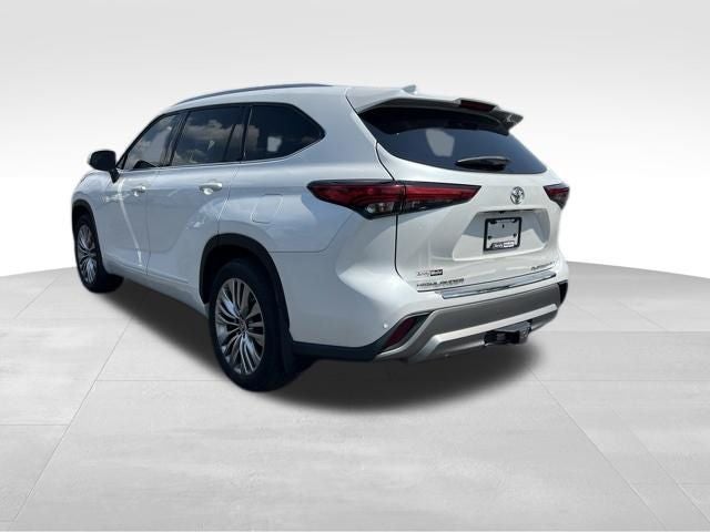 2022 Toyota Highlander Platinum
