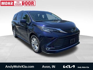 2022 Toyota Sienna XLE 7 Passenger