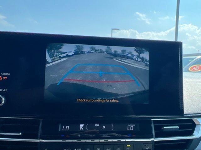 2025 Toyota Sienna XLE 8 Passenger
