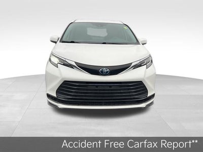 2021 Toyota Sienna LE 8 Passenger