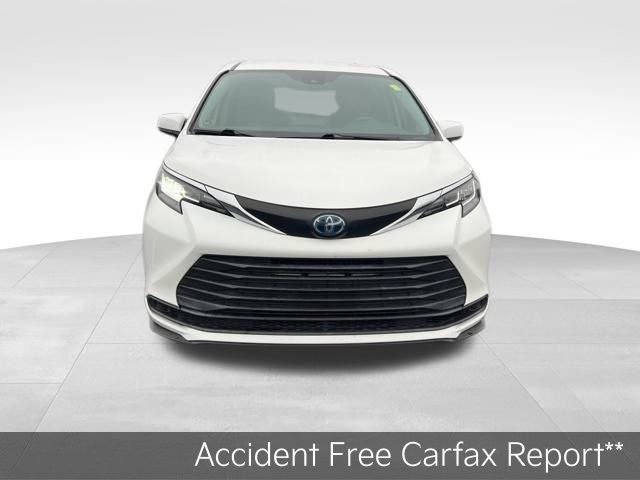 2021 Toyota Sienna LE 8 Passenger