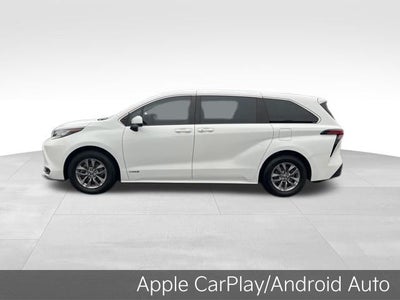 2021 Toyota Sienna LE 8 Passenger