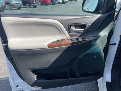 2015 Toyota Sienna Limited Premium 7 Passenger