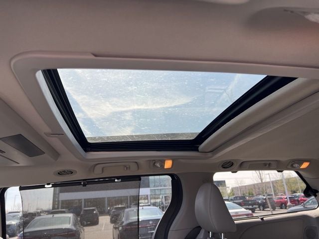 2015 Toyota Sienna Limited Premium 7 Passenger