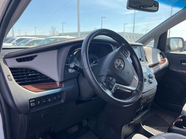 2015 Toyota Sienna Limited Premium 7 Passenger