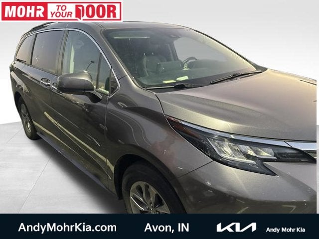 2023 Toyota Sienna XLE 7 Passenger