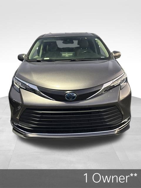 2023 Toyota Sienna XLE 7 Passenger
