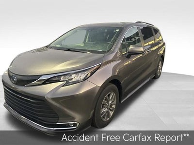 2023 Toyota Sienna XLE 7 Passenger