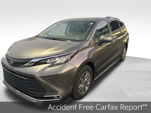 2023 Toyota Sienna XLE 7 Passenger