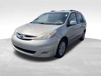 2008 Toyota Sienna XLE