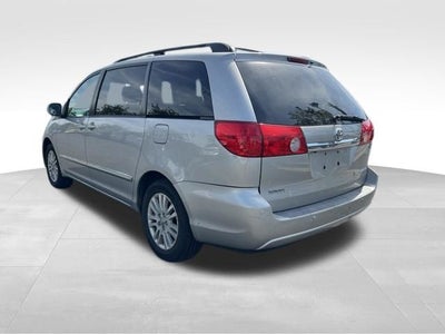 2008 Toyota Sienna XLE