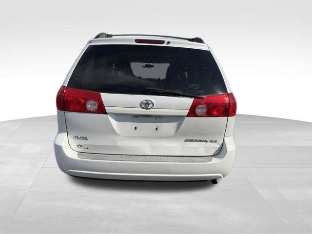 2008 Toyota Sienna XLE