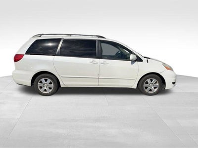 2008 Toyota Sienna XLE