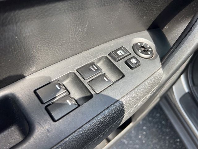 2011 Kia Sorento LX