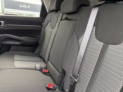 2025 Kia Sorento LX