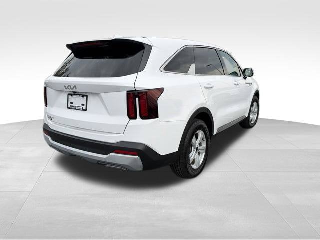 2025 Kia Sorento LX