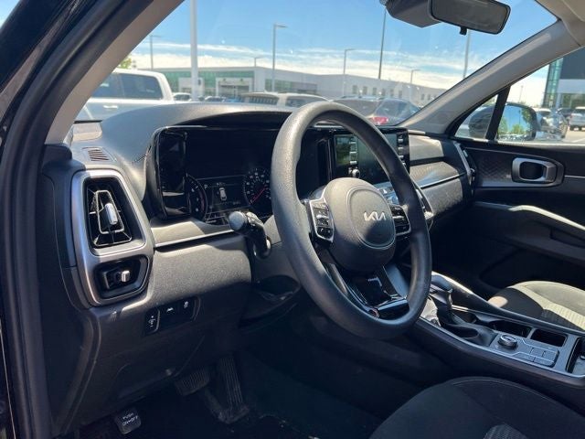 2022 Kia Sorento LX