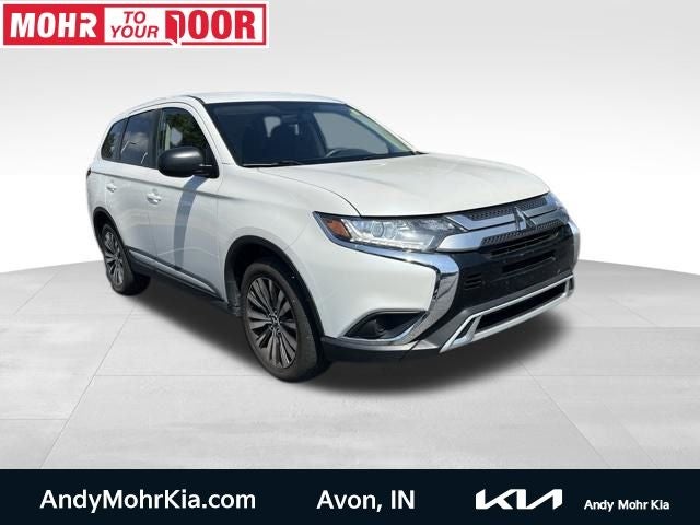 2020 Mitsubishi Outlander ES FWD's photo
