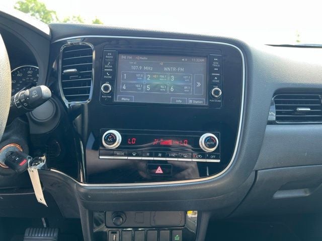 2020 Mitsubishi Outlander ES