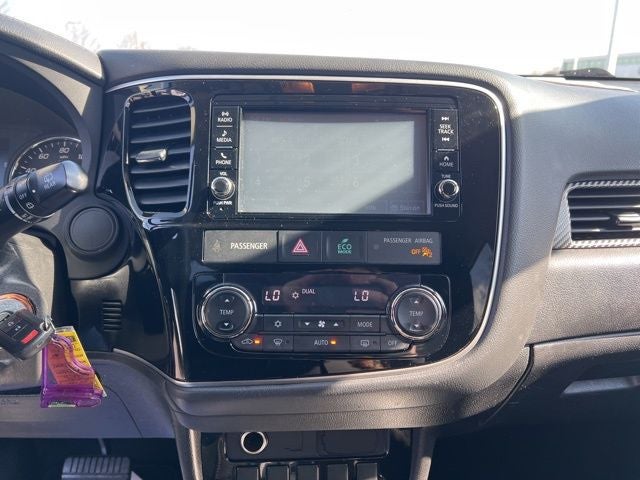 2018 Mitsubishi Outlander ES